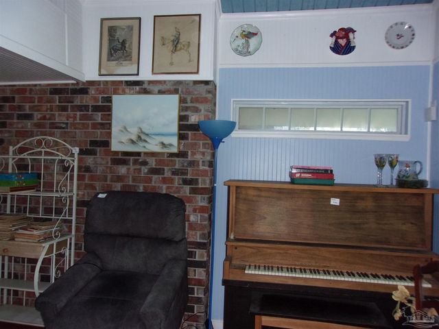 5055 Serry Ln, Pace, FL 32571