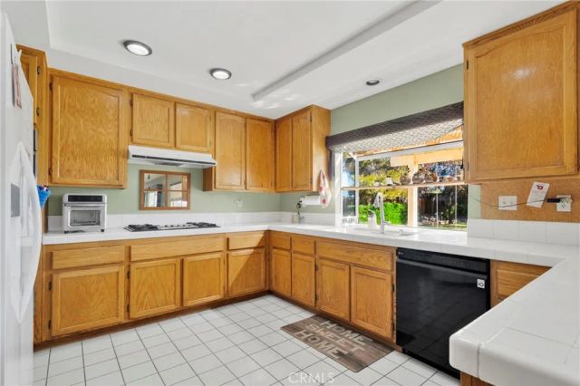 19149 San Jacinto Way, Apple Valley, CA 92308