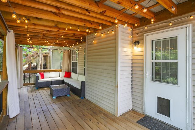 1004 Elmshade Ln, Nashville, TN 37211