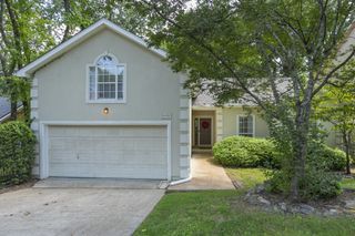 1004 Elmshade Ln, Nashville, TN 37211