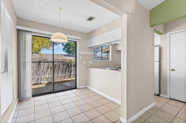 2809 Parker LN A, Austin, TX 78741