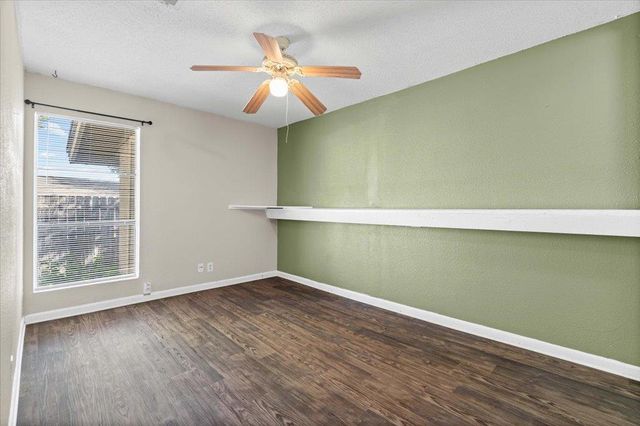 2809 Parker LN A, Austin, TX 78741