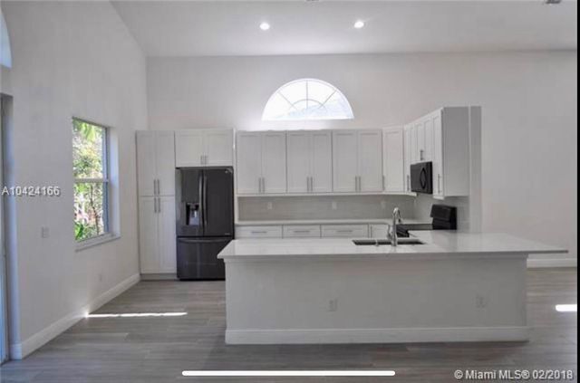 5 Lake Eden Drive, Boynton Beach, FL 33435