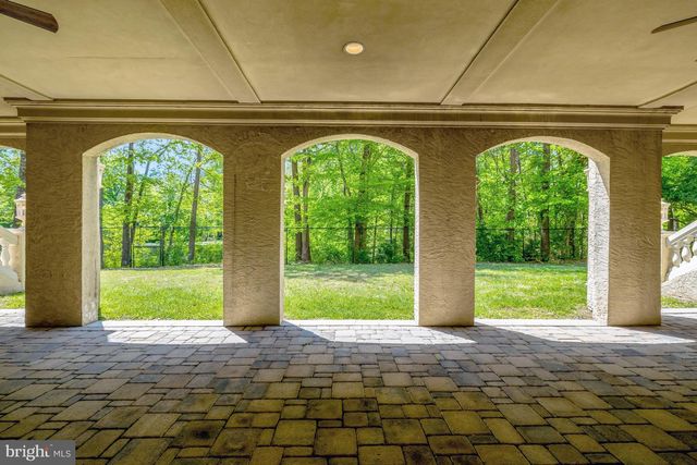 608 KENTLAND DR, Great Falls, VA 22066