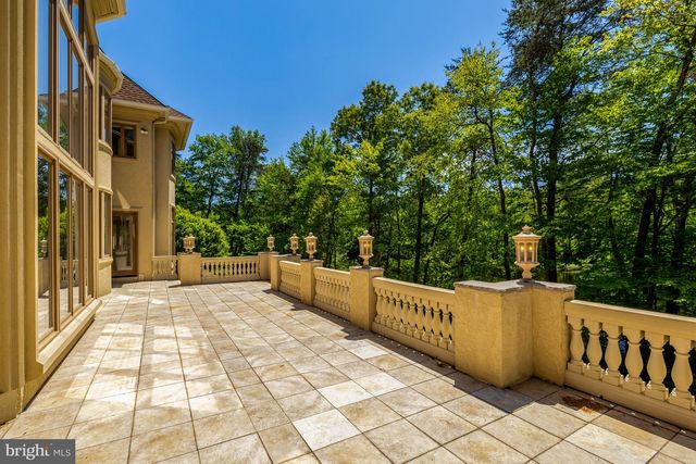 608 KENTLAND DR, Great Falls, VA 22066