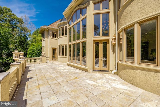 608 KENTLAND DR, Great Falls, VA 22066