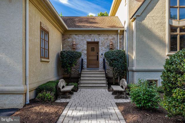 608 KENTLAND DR, Great Falls, VA 22066