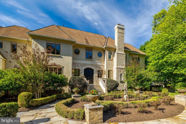 608 KENTLAND DR, Great Falls, VA 22066