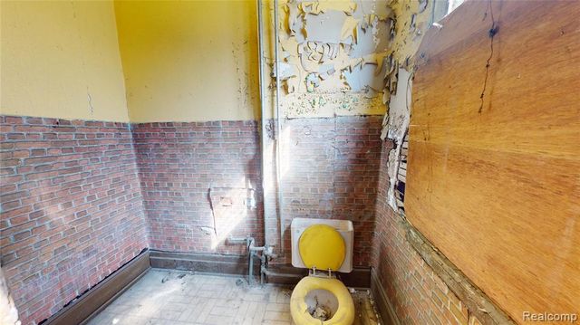 817 W Grand Boulevard, Detroit, MI 48216