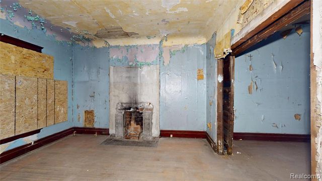 817 W Grand Boulevard, Detroit, MI 48216