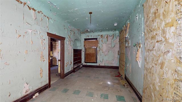 817 W Grand Boulevard, Detroit, MI 48216