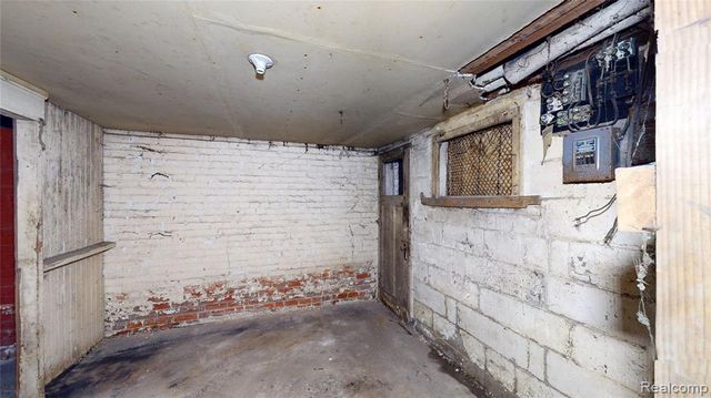 817 W Grand Boulevard, Detroit, MI 48216