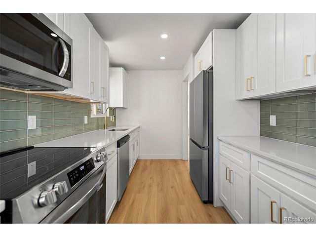 1757 Dallas St, Aurora, CO 80010