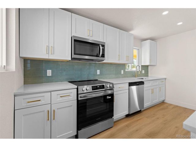 1757 Dallas St, Aurora, CO 80010