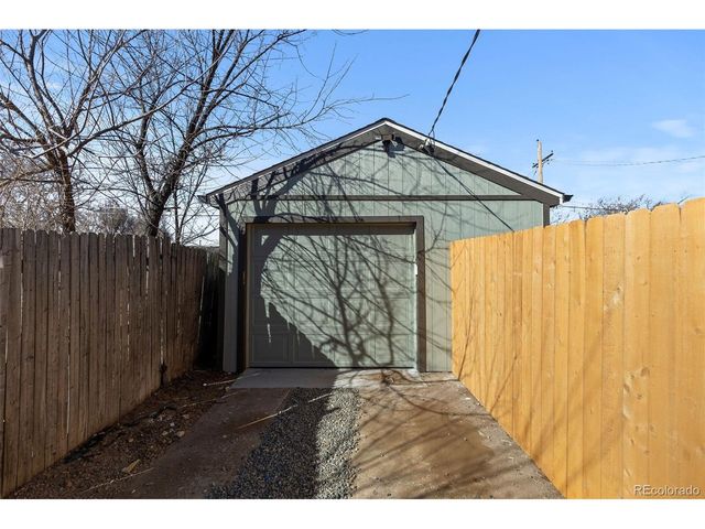 1757 Dallas St, Aurora, CO 80010