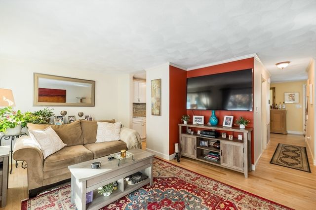 38 Kimball Ave 5, Ipswich, MA 01938