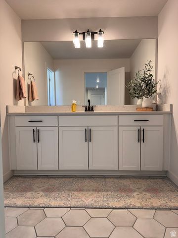 1964 S 2050 W, Woods Cross, UT 84087