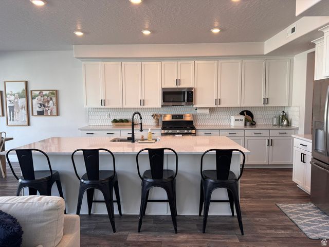 1964 S 2050 W, Woods Cross, UT 84087