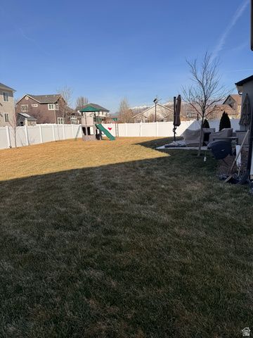 1964 S 2050 W, Woods Cross, UT 84087