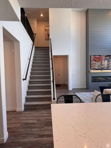 1964 S 2050 W, Woods Cross, UT 84087