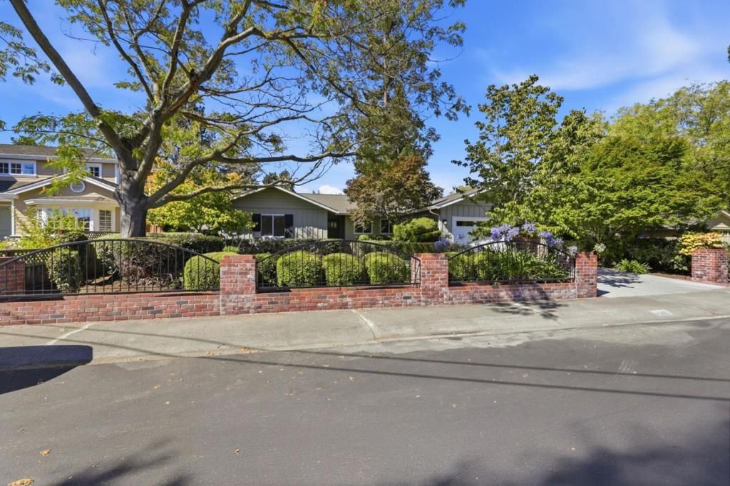 Image 4 of property listing at 4146 Frandon Court, Palo Alto, CA 94306