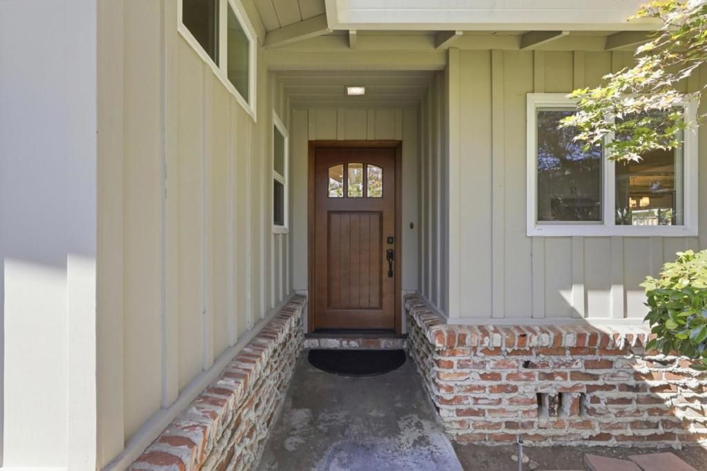 Image 5 of property listing at 4146 Frandon Court, Palo Alto, CA 94306