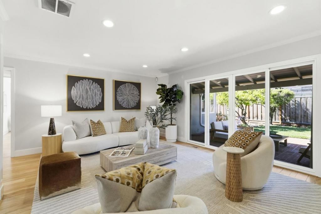 Image 8 of property listing at 4146 Frandon Court, Palo Alto, CA 94306