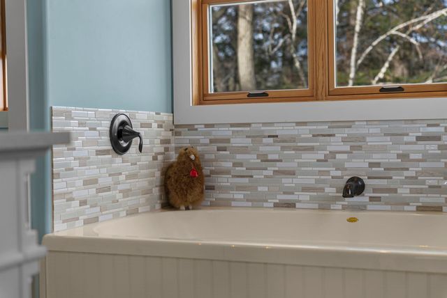 7819 Hillside Drive, Traverse City, MI 49685