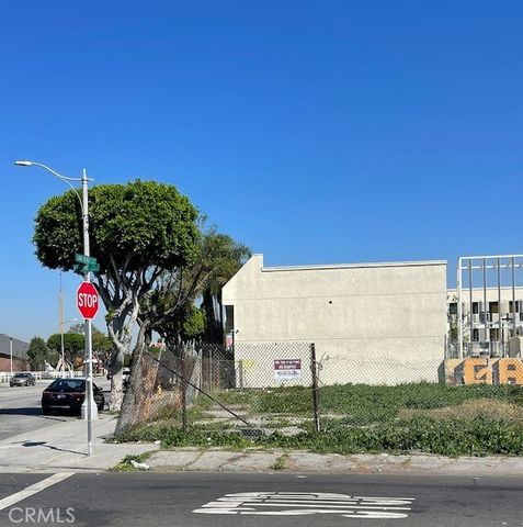 1220 S Long Beach, Compton, CA 90221