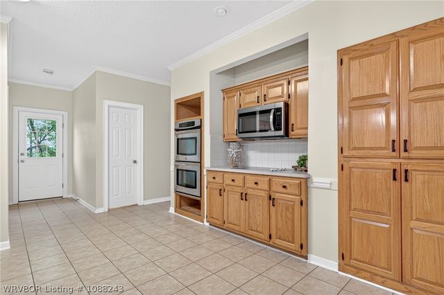 1912 Parkridge Drive, Van Buren, AR 72956