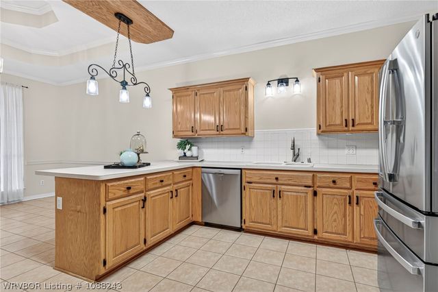 1912 Parkridge Drive, Van Buren, AR 72956