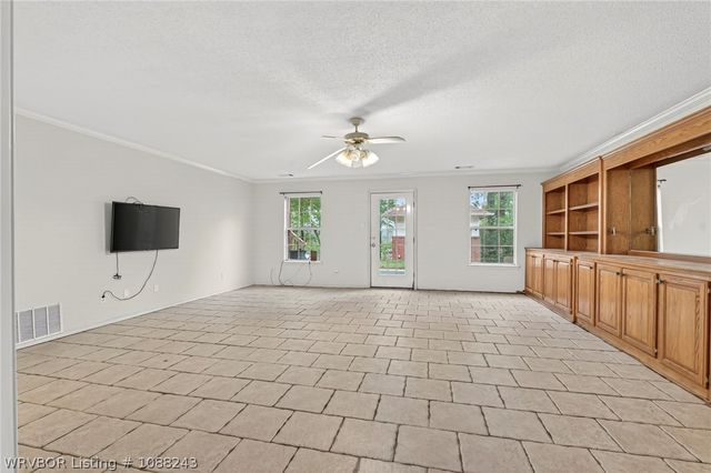 1912 Parkridge Drive, Van Buren, AR 72956