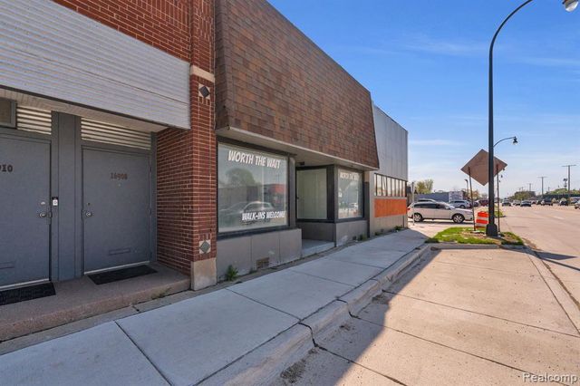 16906 E 9 Mile Road, Eastpointe, MI 48021
