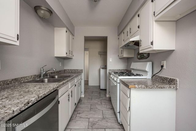 1985 Stanton Avenue, Las Cruces, NM 88001