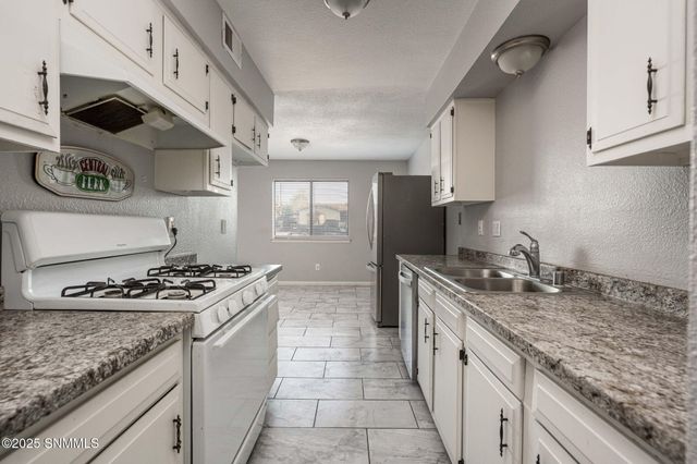 1985 Stanton Avenue, Las Cruces, NM 88001