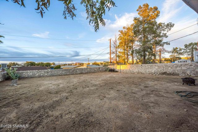 1985 Stanton Avenue, Las Cruces, NM 88001