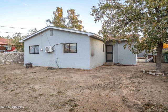 1985 Stanton Avenue, Las Cruces, NM 88001