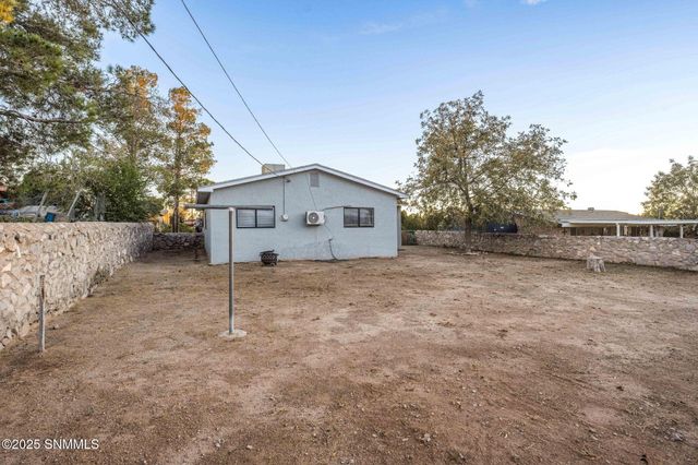 1985 Stanton Avenue, Las Cruces, NM 88001