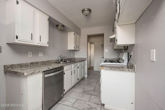 1985 Stanton Avenue, Las Cruces, NM 88001