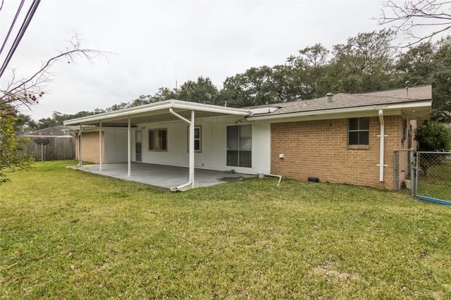 2303 Kipling Street, Baytown, TX 77520