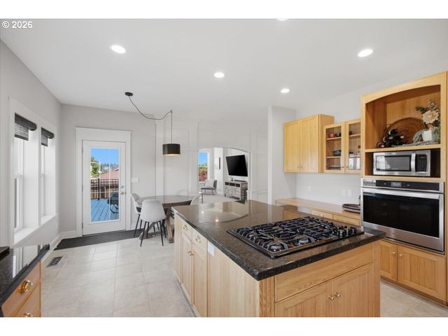 1492 Nw PENNY Ln, Albany, OR 97321