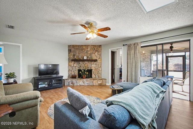 561 HARRISON Avenue, Orange Park, FL 32065