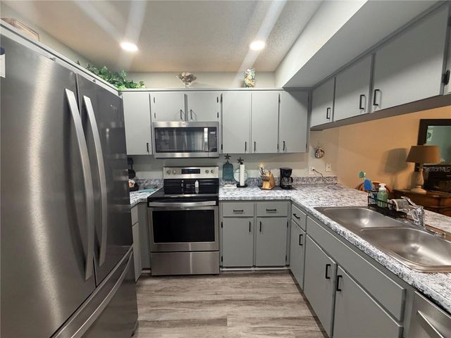 12027 HOOSIER COURT 203, Hudson, FL 34667