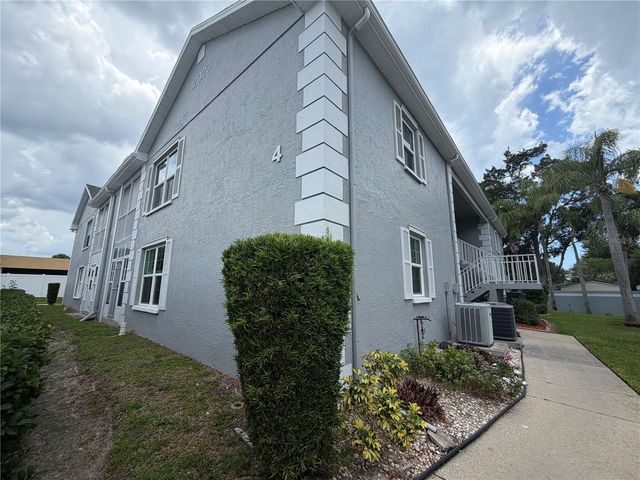 12027 HOOSIER COURT 203, Hudson, FL 34667