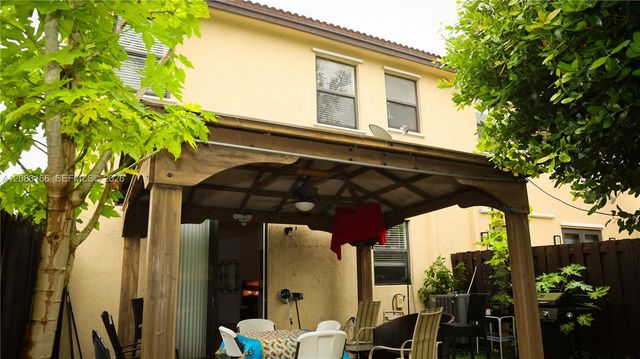 116 NW Path 8860, Doral, FL 33178