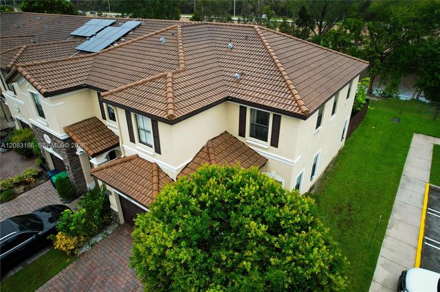 116 NW Path 8860, Doral, FL 33178
