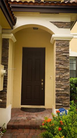 116 NW Path 8860, Doral, FL 33178