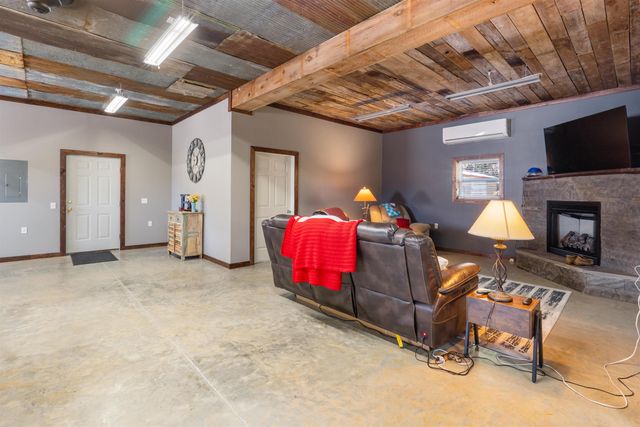 3091 W AR 58 Hwy, Melbourne, AR 72556