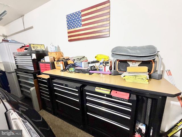 236 WAGON WHEEL LN, Columbus, NJ 08022