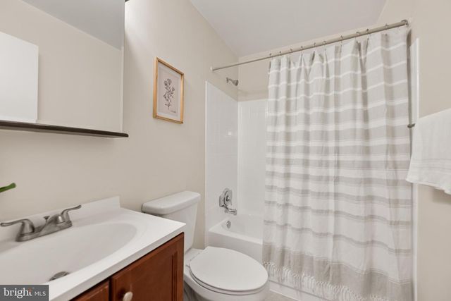 3089 TECUMSEH CT, Woodbridge, VA 22192
